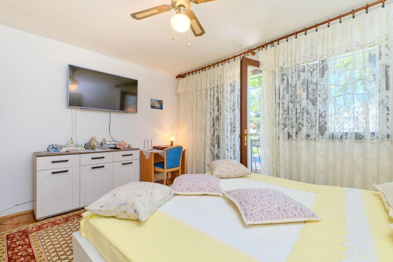 Apartman Ana Mali Losinj Exterior photo