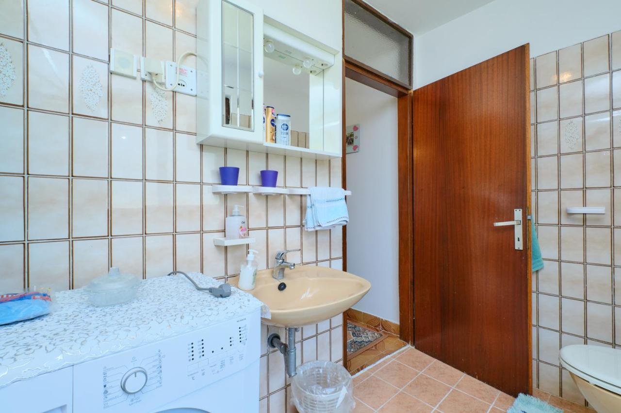 Apartman Ana Mali Losinj Exterior photo