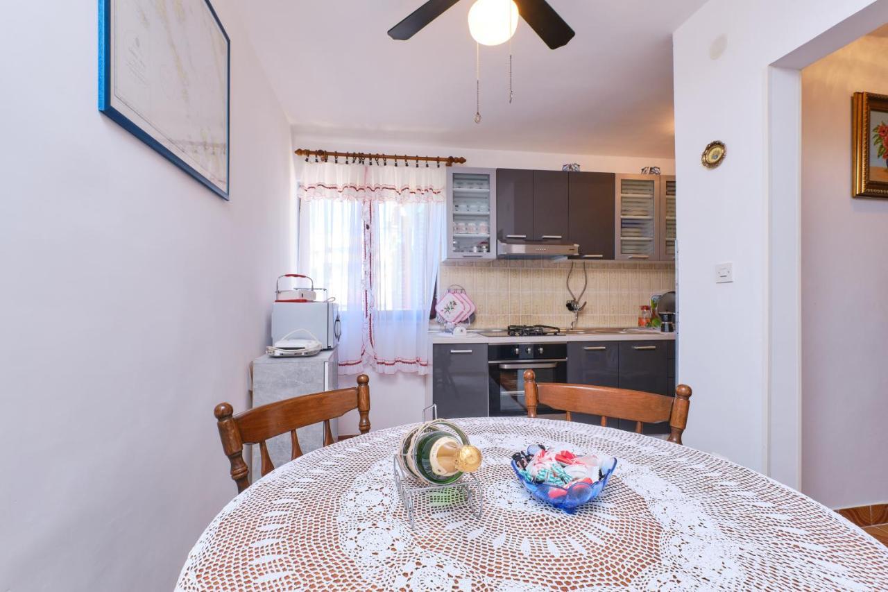Apartman Ana Mali Losinj Exterior photo